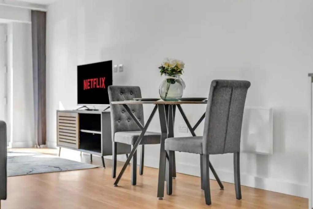 Deluxe 1 Bed In Colindale Wembley With Freewifitv Lägenhet London Exteriör bild