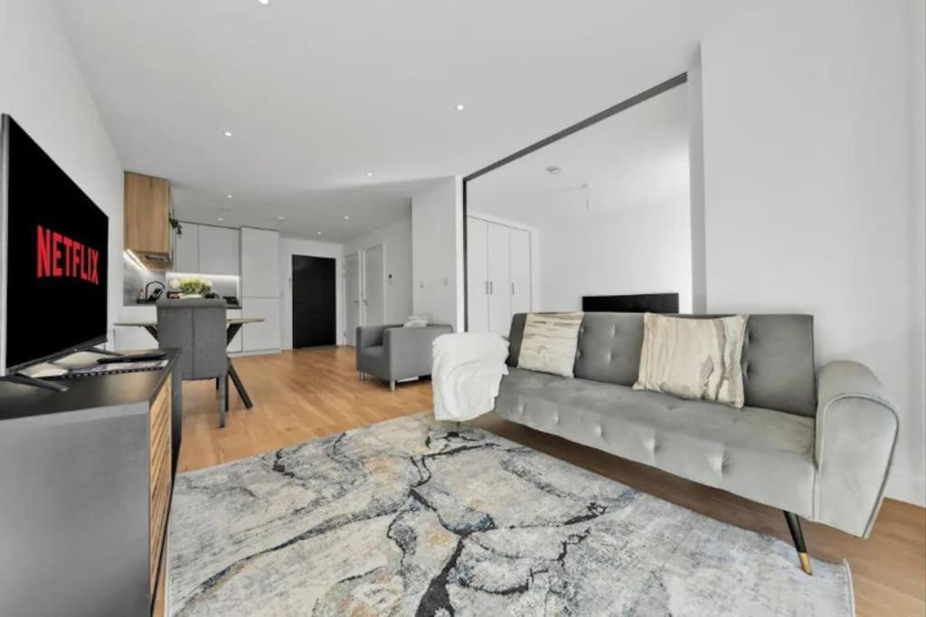 Deluxe 1 Bed In Colindale Wembley With Freewifitv Lägenhet London Exteriör bild